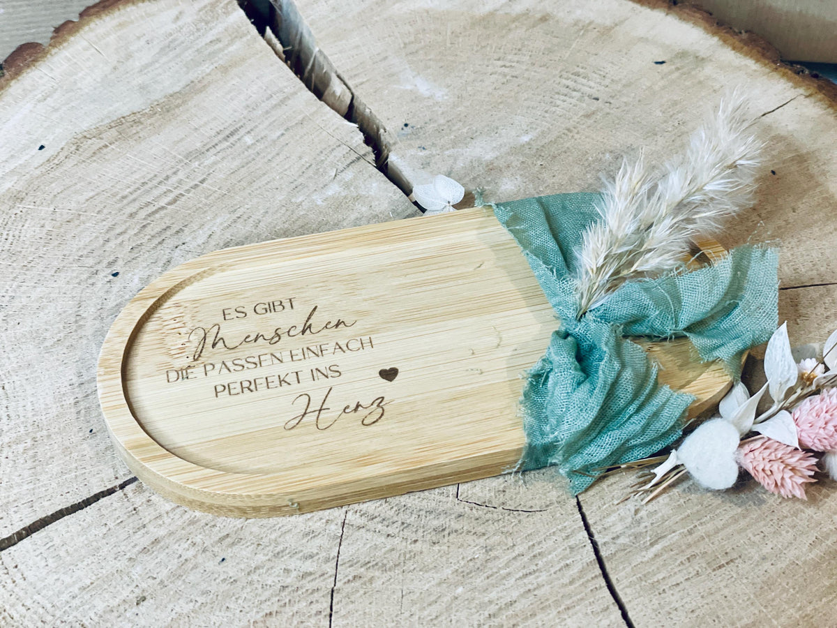 Holztablett Gravur Lieblingsmenschen, personalisierter Spruch, Geschenk Freundschaft, DasGlueckswerk, Dekoration, Greeting Cards, holz