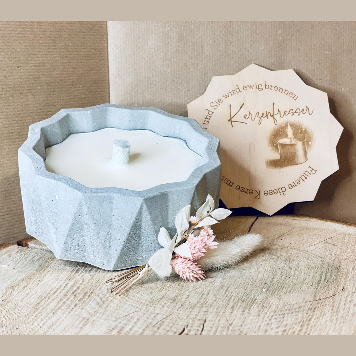 Betonkerze Kerzenfresser-Rustikale Kerze zum verschenken handmade Outdoor-kerze für Garten und Camping, Creme weiß Sojawachs Betonkerze Das Glückswerk