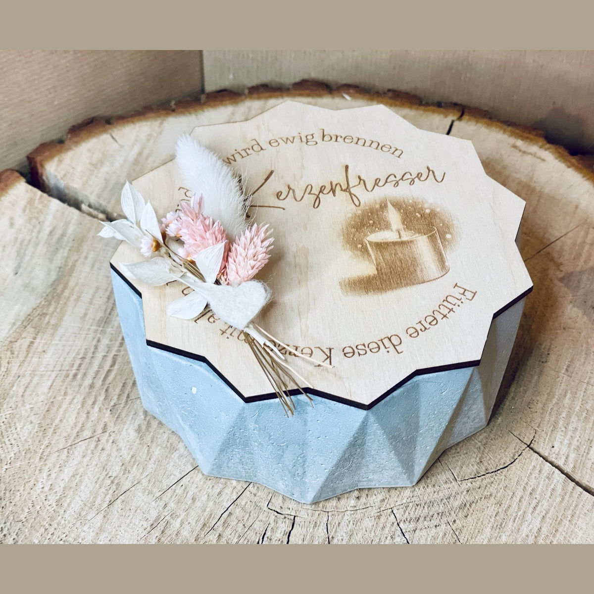 Betonkerze Kerzenfresser-Rustikale Kerze zum verschenken handmade Outdoor-kerze für Garten und Camping, Creme weiß Sojawachs Betonkerze Das Glückswerk