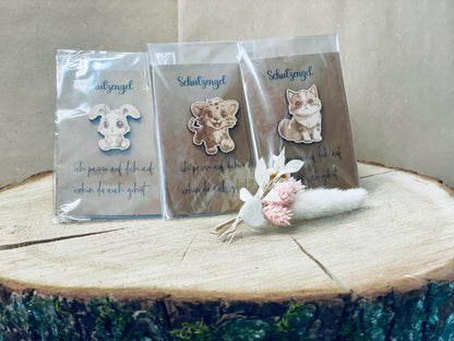 Taschenumarmung Glücksbringer Holztier, gelasert mit Spruch, kleines Geschenk, DasGlueckswerk, Dekoration, Wedding Favors, holz, papier