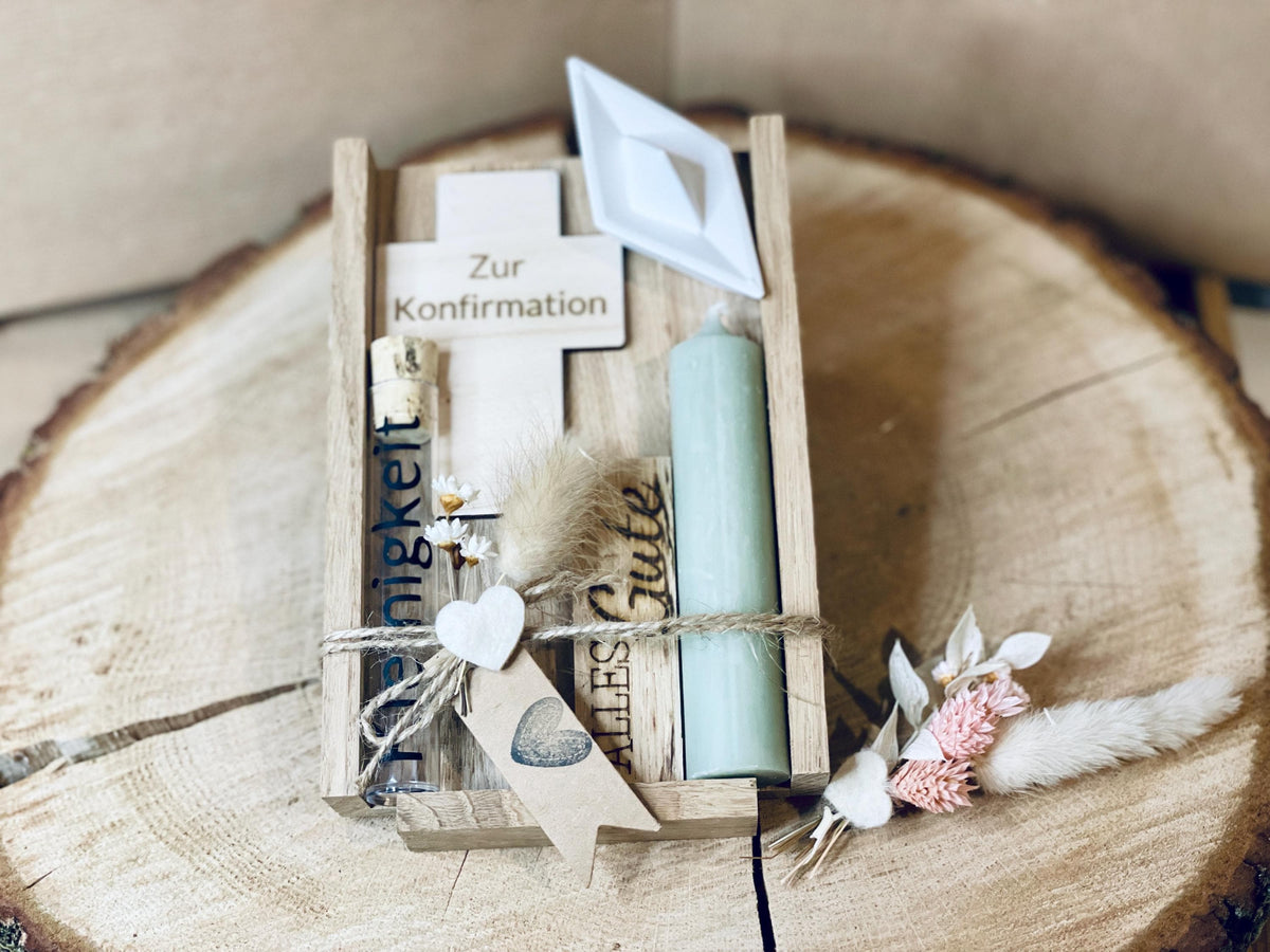 Christliches Geschenkset zur Firmung mit Kerze, Fisch und personalisiertem Kreuz aus holz mit Röhrchen für Geldgeschenk "Wunscherfüller", DasGlueckswerk, Geburt & Baby, Greeting Cards, holz, wachs, plastik, kork, jutefaden, trockenblumen, raysin