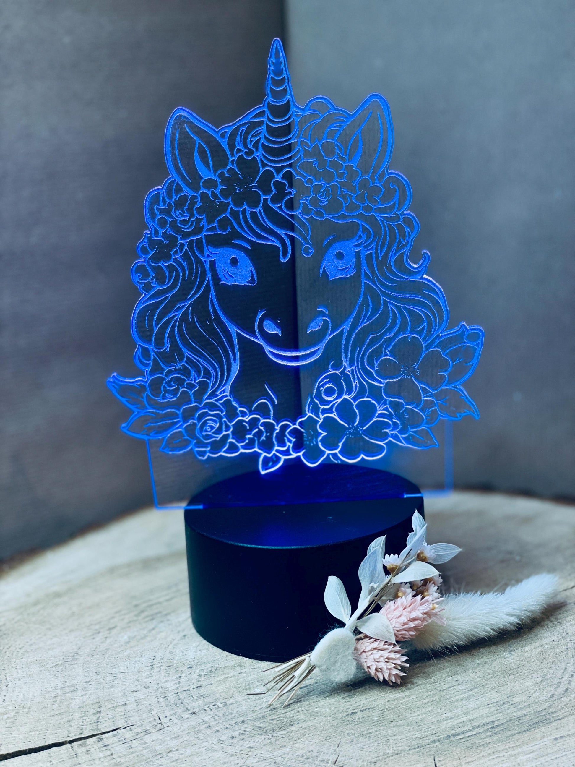 Personalisierte LED Lampe Einhorn Holz, Kinderzimmer Deko mit Name, Geschenk zur Geburt, DasGlueckswerk, Geburtstag, Night Lights, Plastik, acrylglas