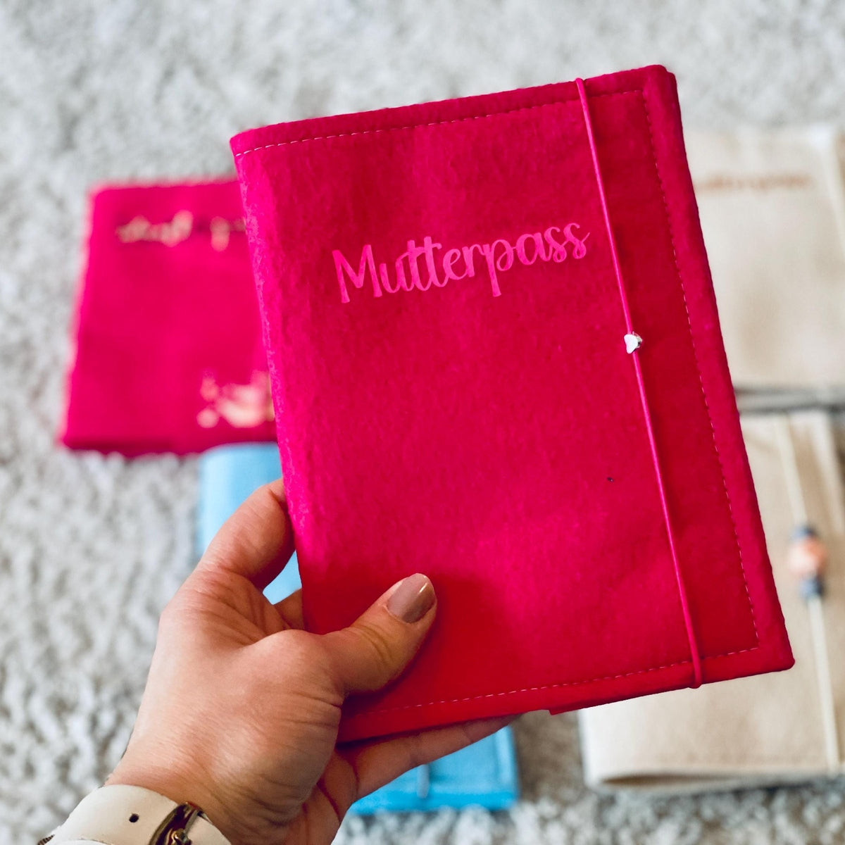 Mutterpasshülle aus Filz in verschiedenen Farben Mutterpass Das Glückswerk