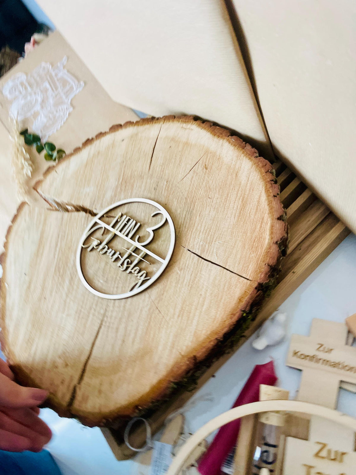 Holzkranz Geburtstagszahl personalisiert, Kinderzimmer Deko, Foto-Accessoire für Kindergeburtstag und Cake Smash, DasGlueckswerk, Geburtstag, Garlands, Flags & Bunting, Holz