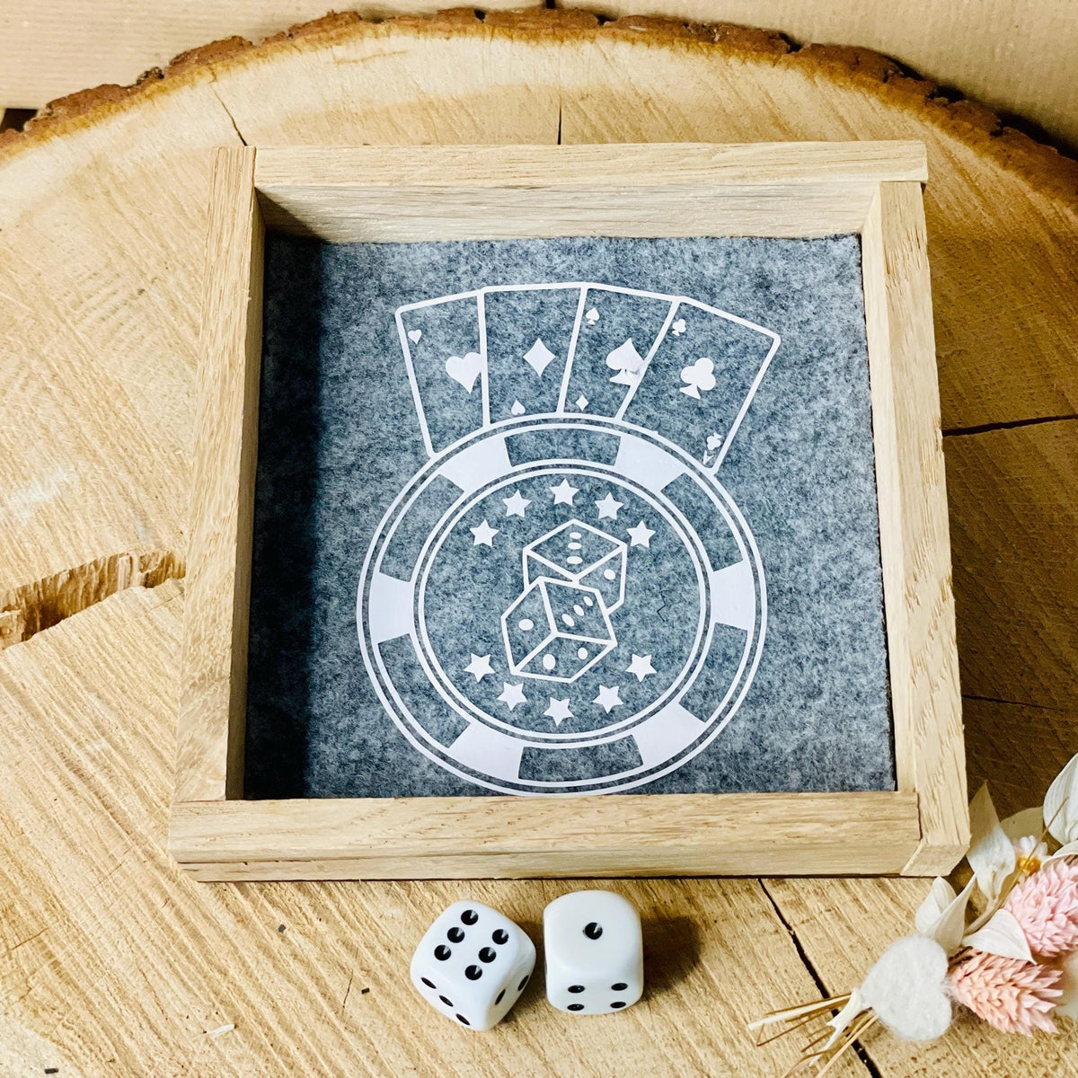 Würfelschale für würfelspiele aus Holz 17x17cm Hundenapf Das Glückswerk