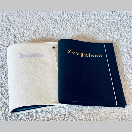 Zeugnismappe aus Filz in verschiedenen Farben mit 10 Seiten Filzartikel Das Glückswerk