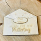 Ein besonderer Briefumschlag aus Holz mit Gravur – Perfekt zum Muttertag! Geschenkkarte Das Glückswerk