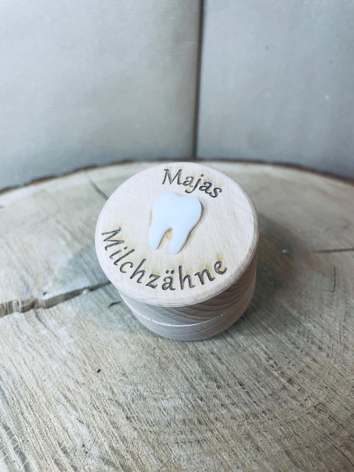 Zahnaufbewahrungsdose Holz personalisiert, Milchzähne Andenken mit Acrylzahn und Gravur, DasGlueckswerk, Geburt & Baby, Teething, Holz, acrylglas