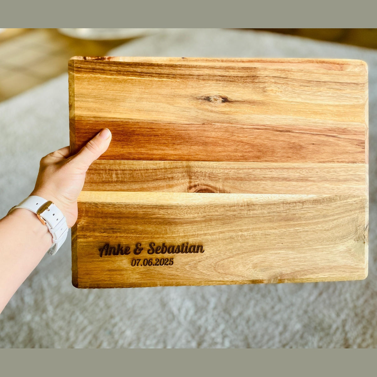 Personalisierte Holzplatte mit Namen und Datum – Das perfekte Hochzeitsgeschenk für das Brautpaar Brettchen Das Glückswerk