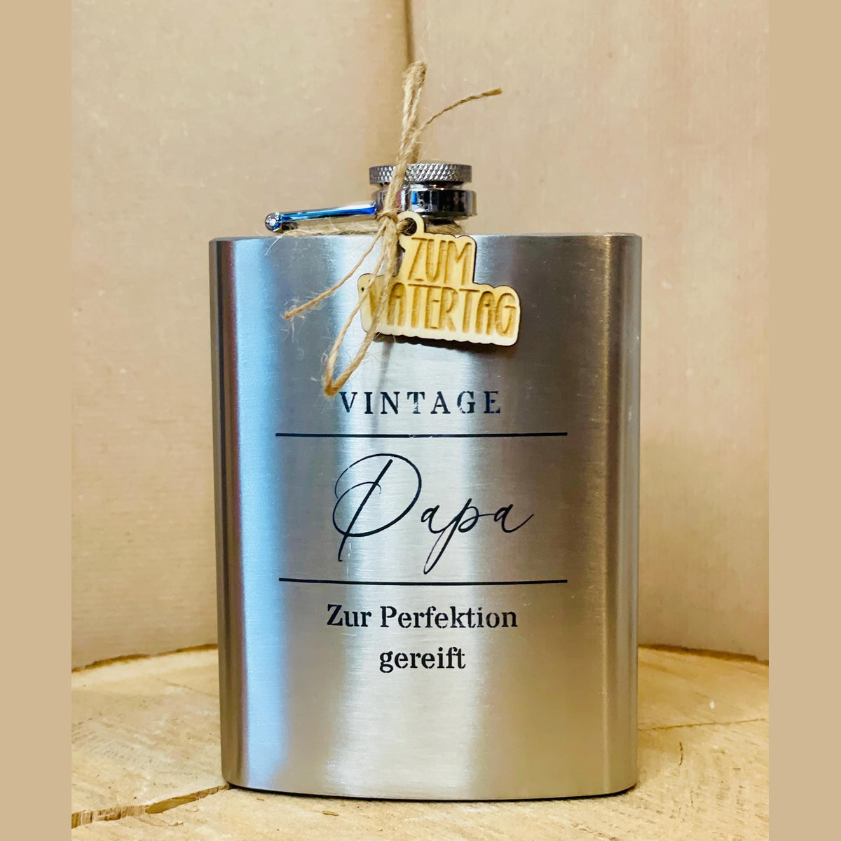Persönlicher Flachmann mit Gravur – Das perfekte Geschenk für Papa Flachmann Das Glückswerk