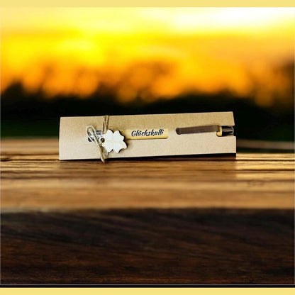 Kugelschreiber Glückskulli mit Geschenkverpackung und glücksklee Kugelschreiber Das Glückswerk