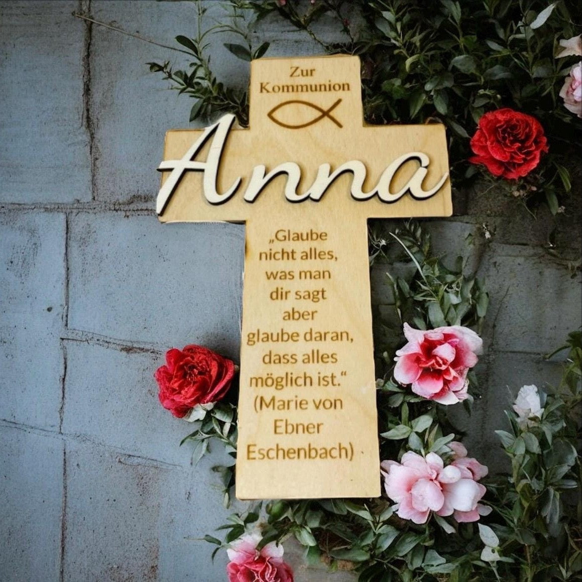 Christliches Geschenk zur Taufe oder Kommunion Kreuz mit Namen Kreuz Das Glückswerk