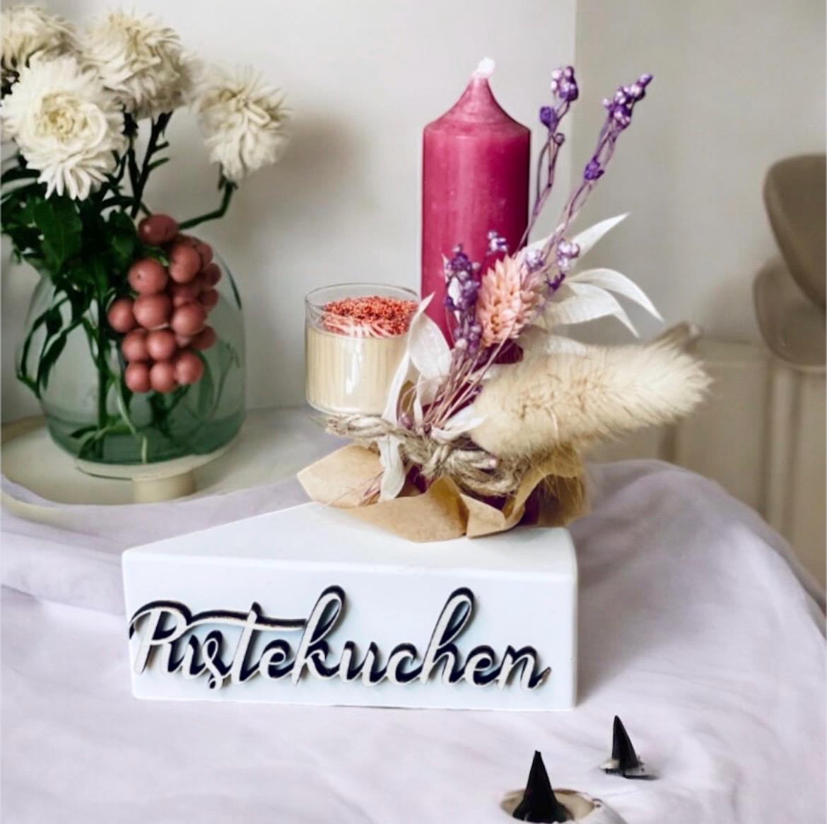 Pustekuchen - Tortenstück mit Holzgravur und Kerze zum Geburtstag Geschenkset Das Glückswerk