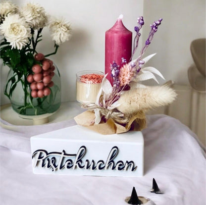 Pustekuchen - Tortenstück mit Holzgravur und Kerze zum Geburtstag Geschenkset Das Glückswerk