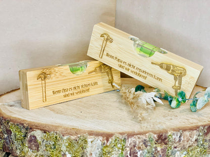 Wasserwaage mit Gravur, Geschenk für Papa und Opa, Werkzeug mit Flaschenöffner, DasGlueckswerk, Dekoration, Tools, holz