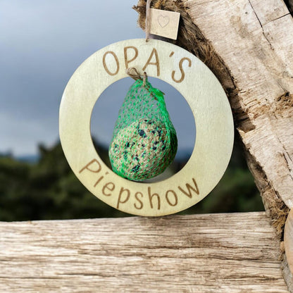 Opas Piepshow lustige Geschenkidee für Opa Papa Enkel Vogelhaus Vogelfutter Meisenknödel 15cm