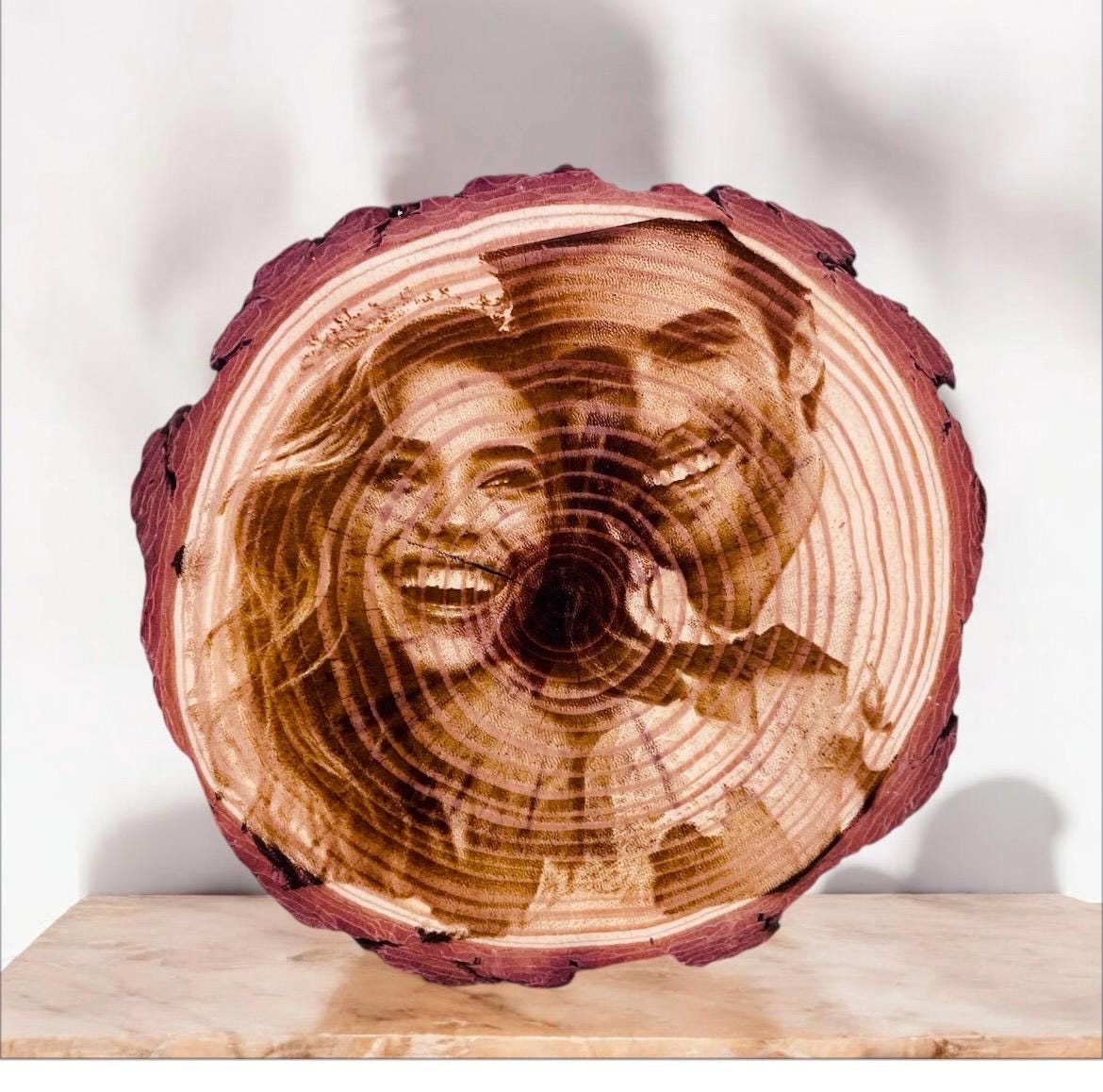 Personalisierte Baumscheibe 16cm mit Fotogravur, Holz Erinnerungsstück, Geschenk Geburtstag Hochzeit, DasGlueckswerk, Hochzeit & Liebe, Gifts For The Couple, Holz