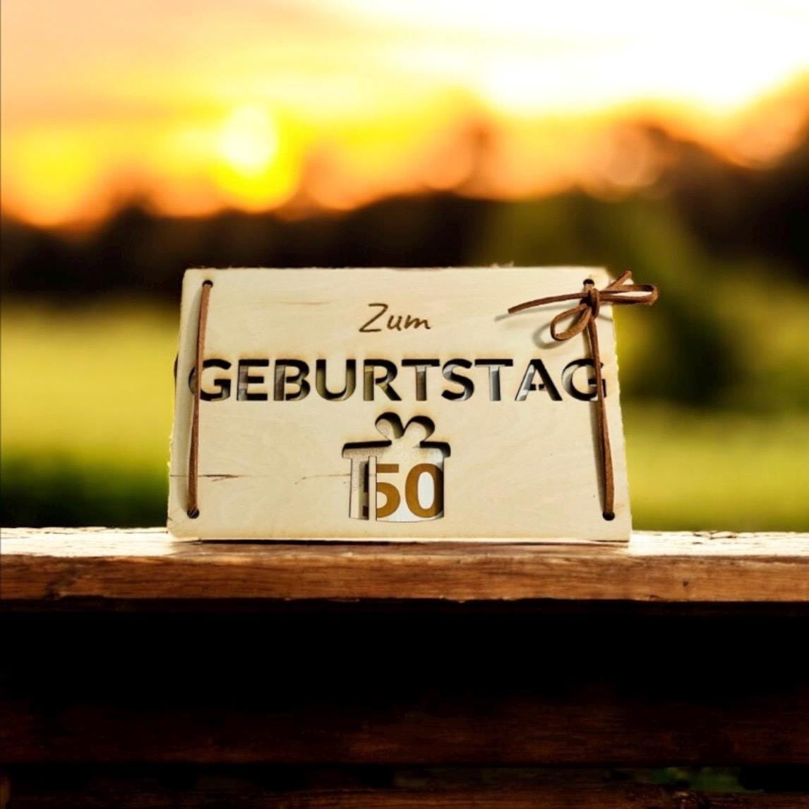 Geldgeschenk Karte zum Geburtstag aus Holz mit Lederband Geschenkkarte Das Glückswerk