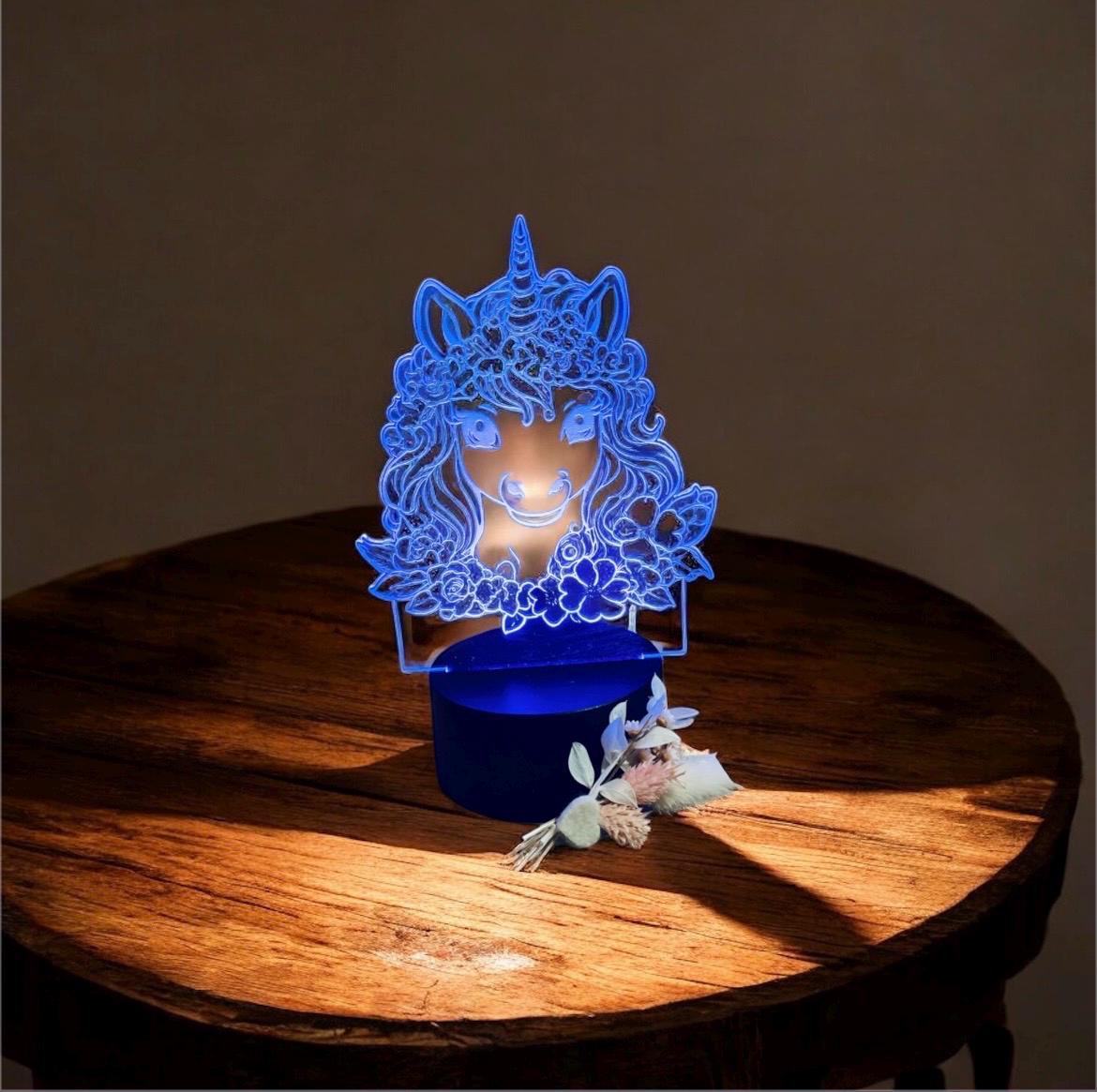 Personalisierte LED Lampe Einhorn Holz, Kinderzimmer Deko mit Name, Geschenk zur Geburt, DasGlueckswerk, Geburtstag, Night Lights, Plastik, acrylglas