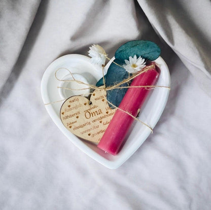 Geschenkset in Herzform für Mama Oma Tante mit Kerze, Plakette aus Holz, Kerzenständer Herz und Trockenblumen Geschenkset Das Glückswerk