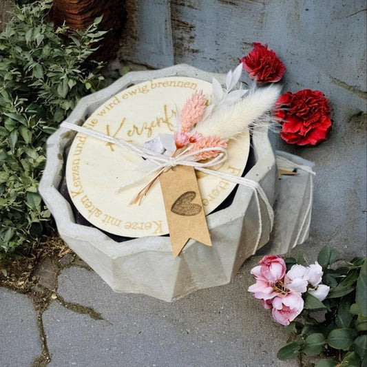 Betonkerze Kerzenfresser-Rustikale Kerze zum verschenken handmade Outdoor-kerze für Garten und Camping, Creme weiß Sojawachs Betonkerze Das Glückswerk