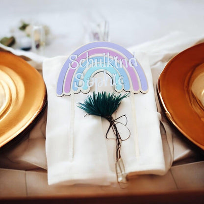 neuer Personalisierter Holz-Cake-Topper mit Acryl-Regenbogen – Schulanfang Dekoration für Kinder mit Namen cake Topper Das Glückswerk