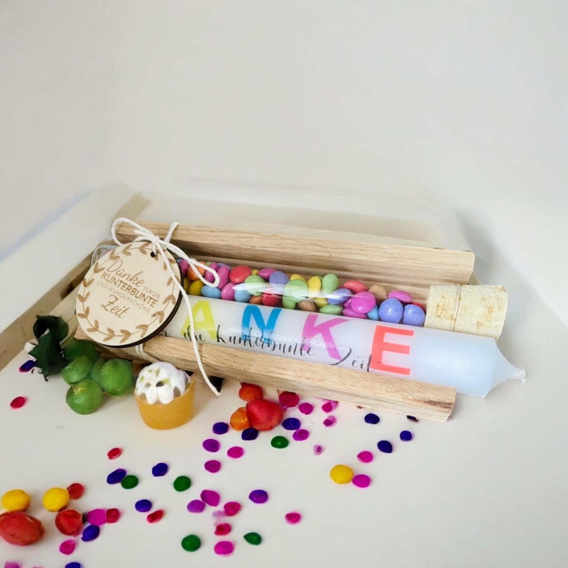 Abschiedsgeschenk Erzieher „Danke für die kunterbunte Zeit“ – mit Kerze & Reagenzglas, Kindergarten Geschenk persönlich Geschenkset Das Glückswerk