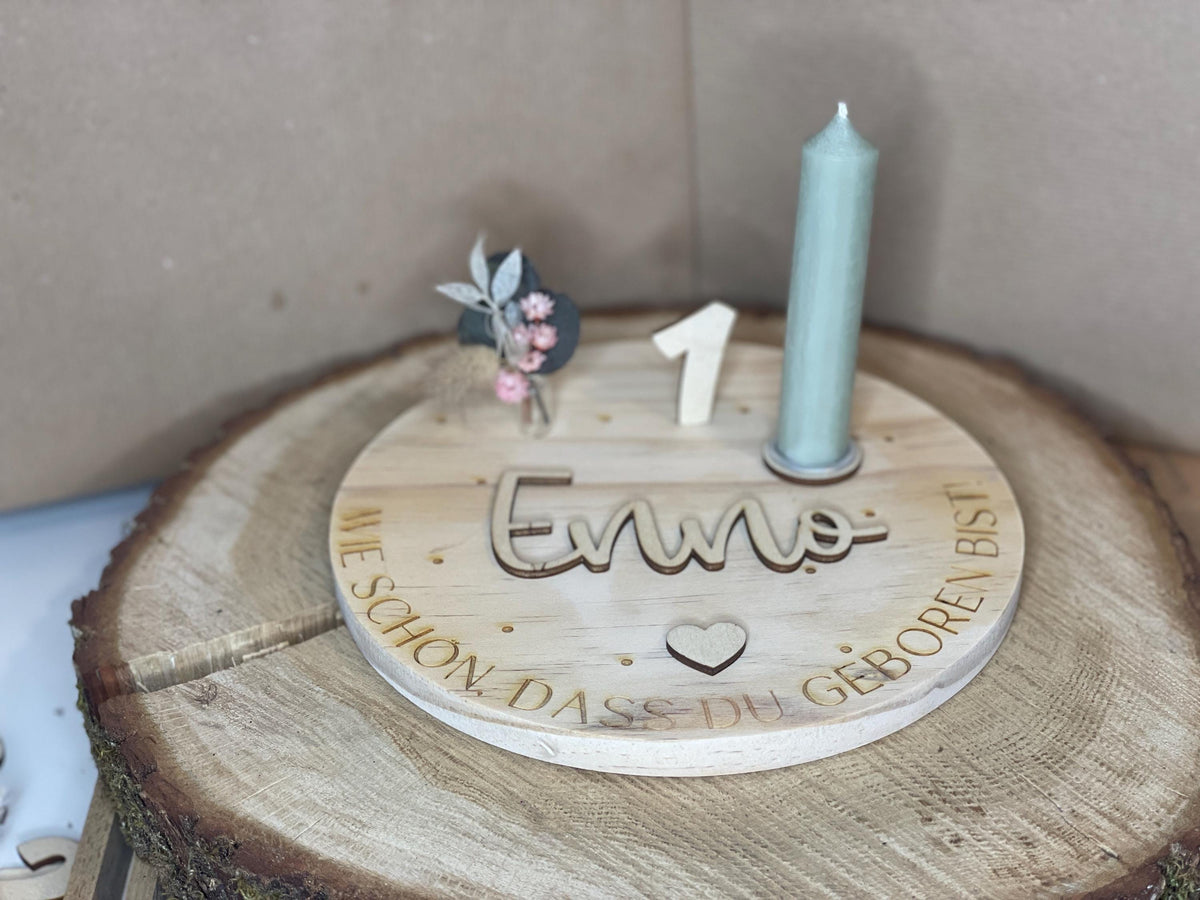 Geburtstagsteller Holz personalisiert mit Name, Steckzahlen 1-9 und Kerze in Wunschfarbe, DasGlueckswerk, Geburtstag, Centerpieces, Holz, wachs