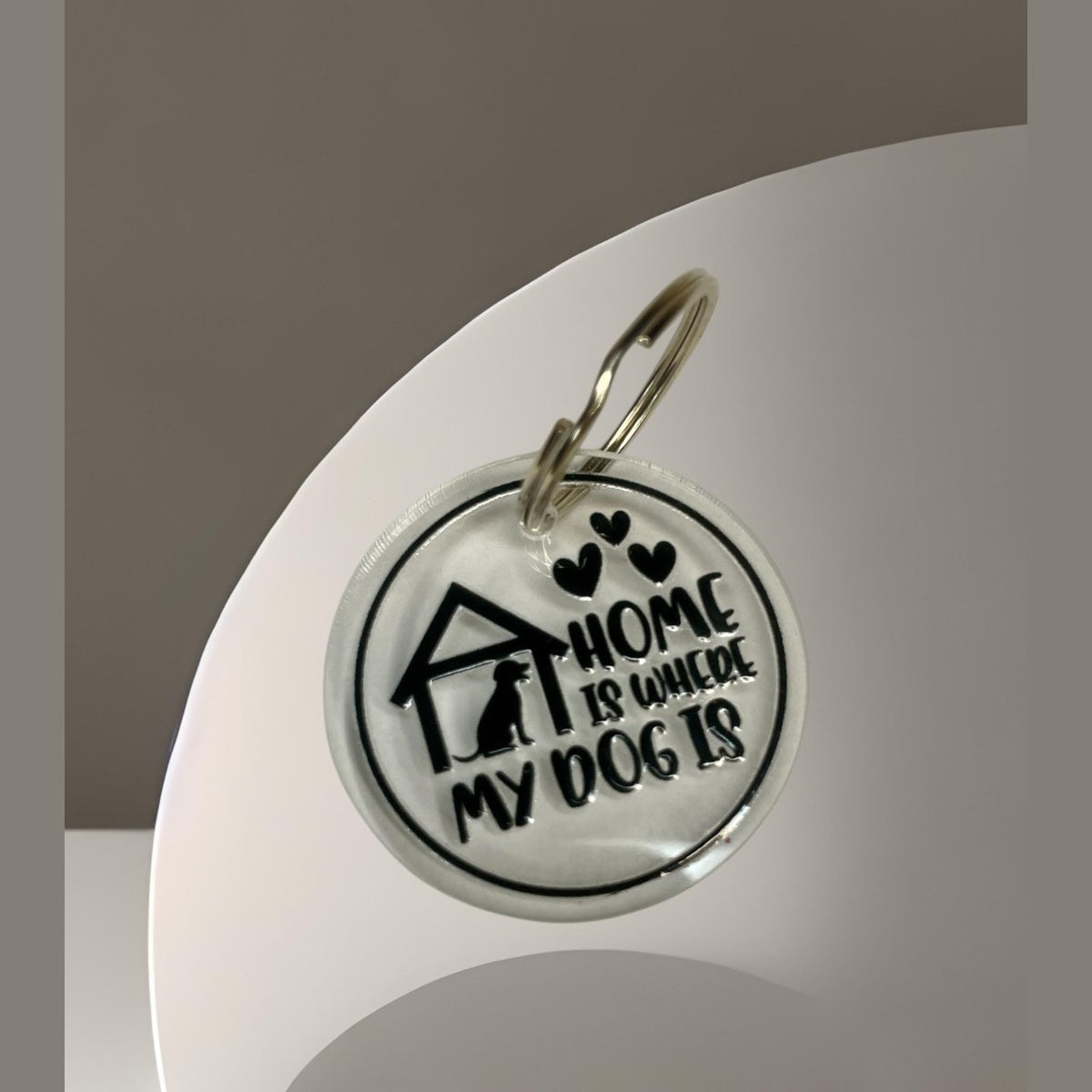 Schlüsselanhänger "Home is where my dog is" – Liebevolle Botschaft für Hundefreunde Schlüsselanhänger Das Glückswerk