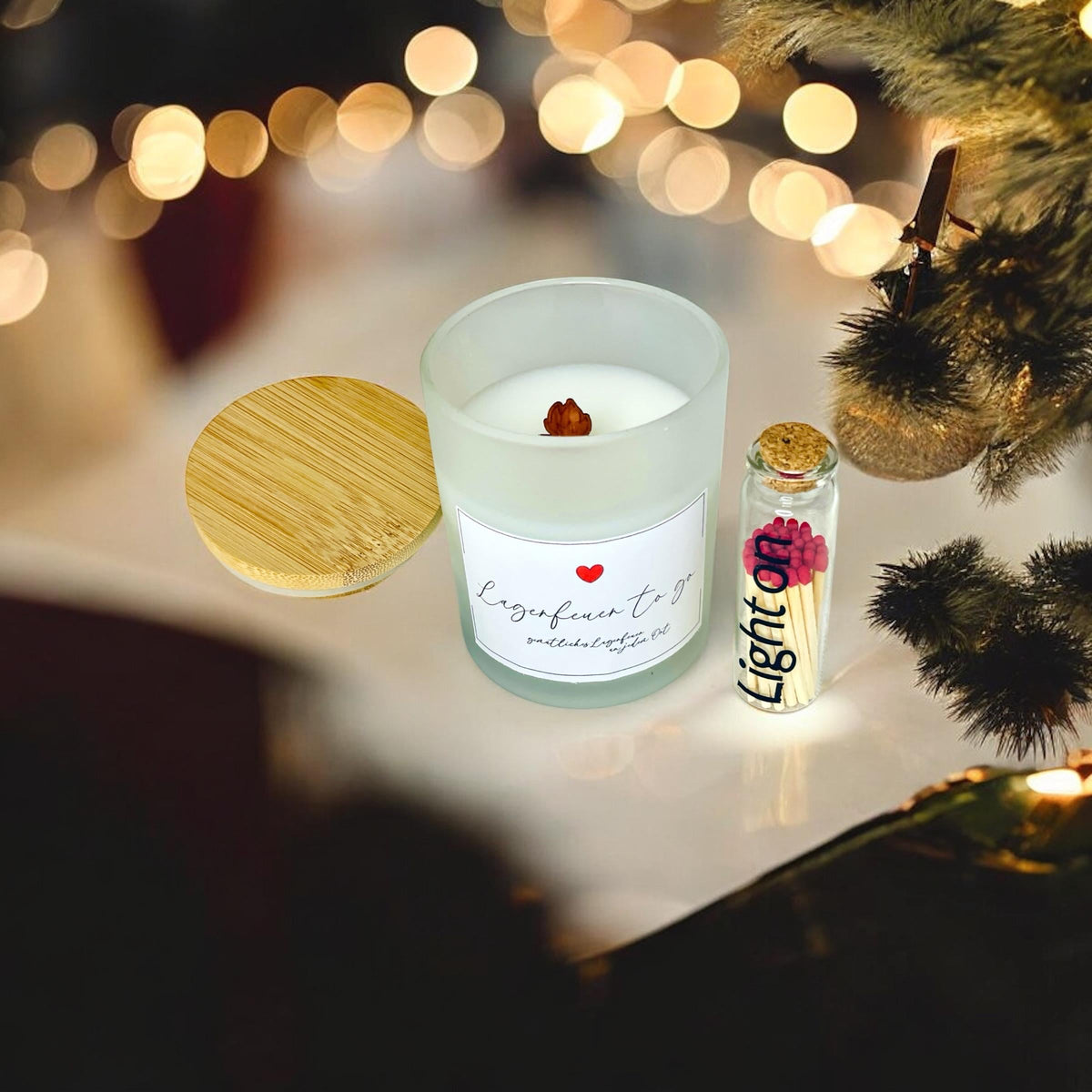 Lagerfeuer to go Kerze, handgegossen aus Milchglas und Sojawachs, Geschenkset mit Streichhölzern, DasGlueckswerk, Dekoration, Container Candles, holz, glas, wachs