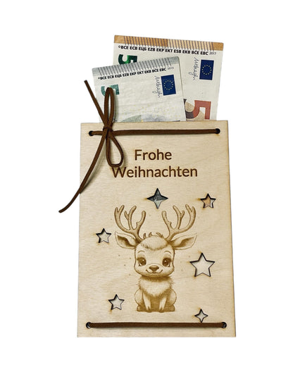 Holz Geschenkkarte Weihnachten mit Gravur – Rentier mit Sternen | Geldgeschenk Weihnachten Das Glückswerk