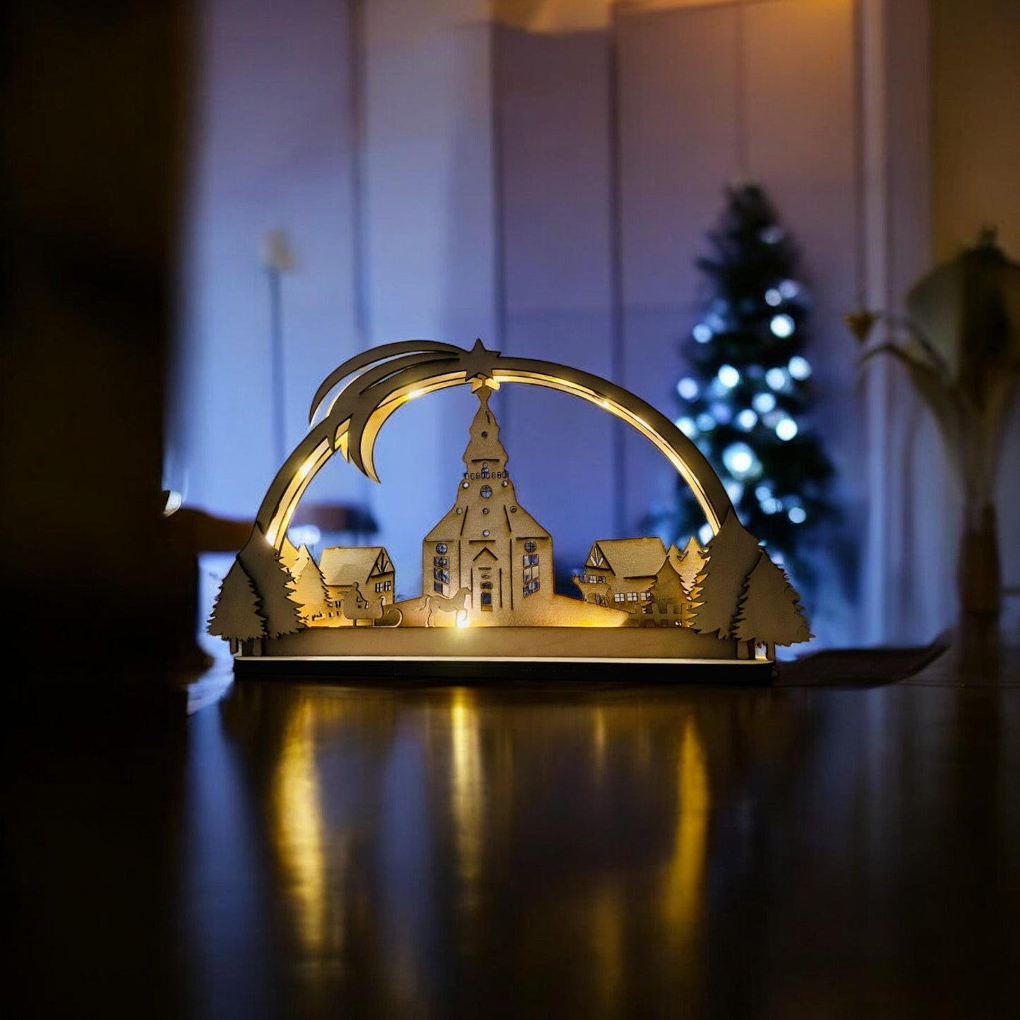 Handgefertigter Schwibbogen Seiffener Kirche – Erzgebirge Deko, LED Lichterbogen, Weihnachten, Holzkunst, verschiedene Größen Das Glückswerk