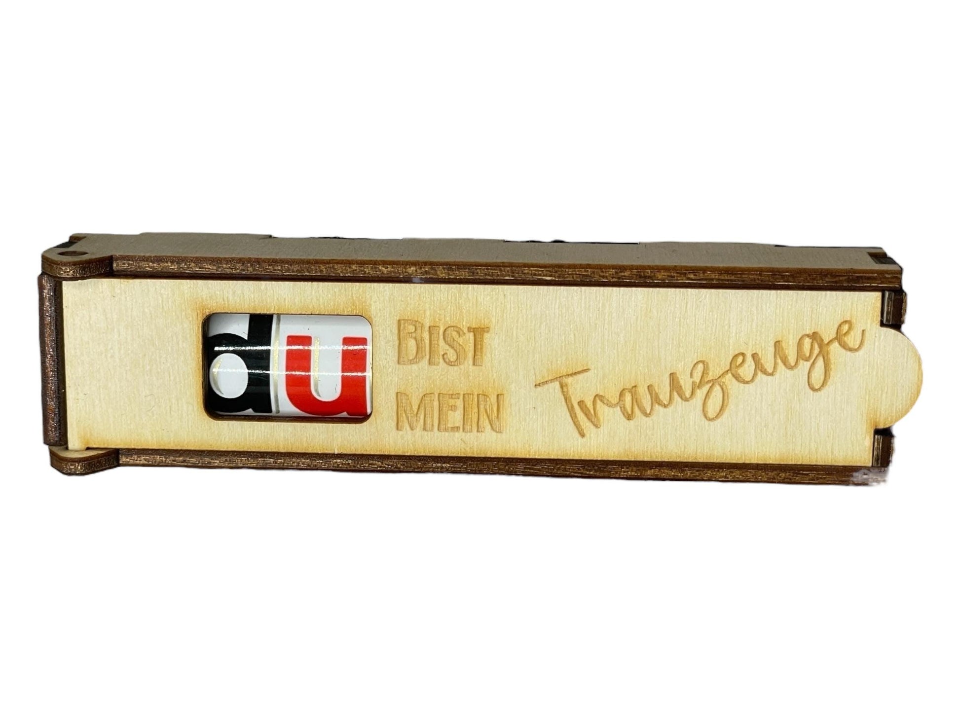Holz Schokoladenhülle mit Gravur – „Du bist meine Trauzeugin“ | Geschenkidee Trauzeugin fragen Das Glückswerk