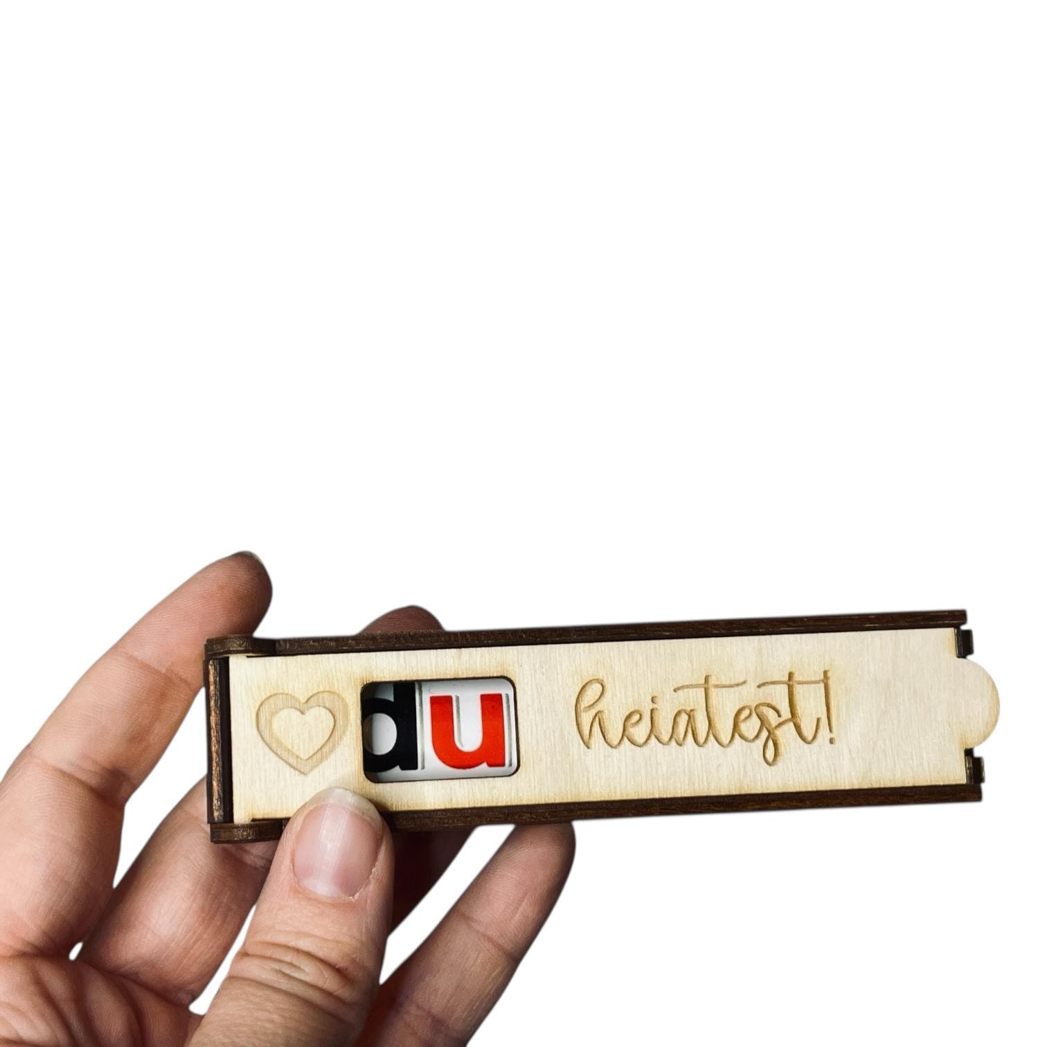 Holz Schokoladenhülle mit Gravur – „Du heiratest“ | Geschenkidee Hochzeit Das Glückswerk