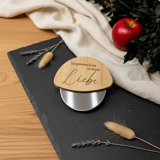 Pizzaschneider mit Gravur, Bambusgriff personalisiert, Geschenk für Papa und Pizzaliebhaber