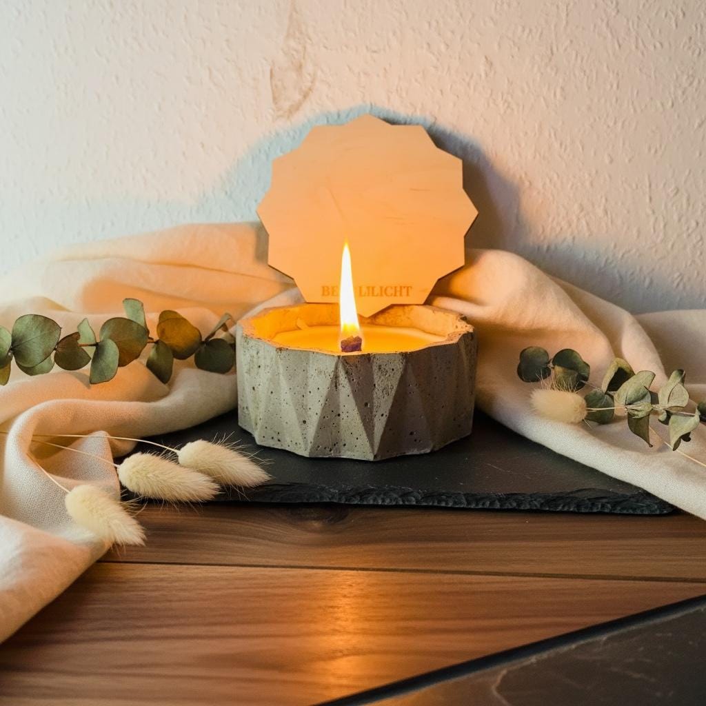 Betonkerze Glückslicht, handgegossen aus Möbelbeton und Sojawachs, Geschenk Hochzeit Geburtstag Jahrestag, DasGlueckswerk, Kerzen aus Beton, Garden Decoration, holz, wachs, Beton, Glasfaser
