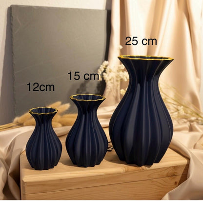 3D Vase "Mary" mit Goldrand – moderne Luxus Deko Vase wasserdicht in Blau oder Creme, Waben Design, stilvolle Geschenkidee