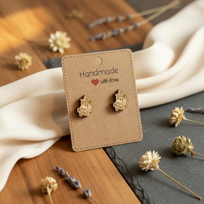 Einhorn von der Seite Holzohrringe – Handgefertigter Modeschmuck 1,5 cm, Geschenk für Einhornfans, Teenager, Kinder & Frauen Das Glückswerk