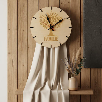 Holz-Familienuhr – Lebensbaum-Uhr, Wanduhr mit Stammbaummotiv, rustikale Familiendekoration, Einzugsgeschenk, Wanduhr aus Holz Das Glückswerk