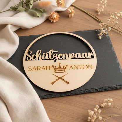 Schützenpaar Geschenk Holzkranz personalisiert – Thronpaar Geschenk mit Namen & Gravur, Schützenfest Erinnerung Wanddeko Das Glückswerk