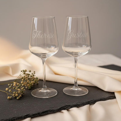Personalisiertes Weinglas mit Gravur | Name in Schreibschrift, Geschenk Freundin Trauzeugin Geburtstag