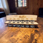 Schnapsbank 6 Pinnchen personalisiert, Holz mit Familienname, Geschenk für Familien, DasGlueckswerk, Hochzeit & Liebe, Figurines & Knick Knacks, holz