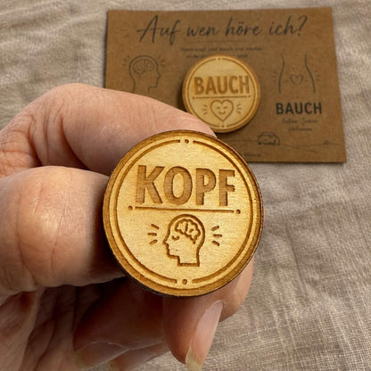 Entscheidungsmünze Bauch oder Kopf aus Holz – Geschenk bei schwierigen Entscheidungen und für Unentschlossene, DasGlueckswerk, Dekoration, Greeting Cards, 