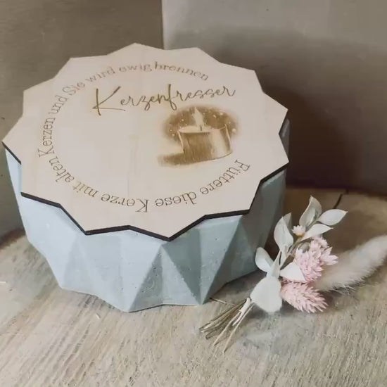 Betonkerze Glückslicht, handgegossen aus Möbelbeton und Sojawachs, Geschenk Hochzeit Geburtstag Jahrestag