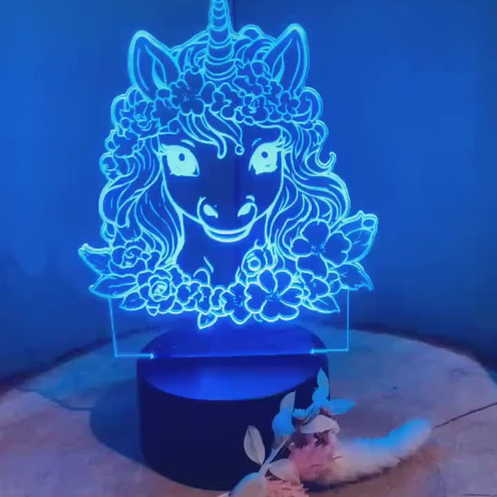 Personalisierte LED Lampe Einhorn Holz, Kinderzimmer Deko mit Name, Geschenk zur Geburt